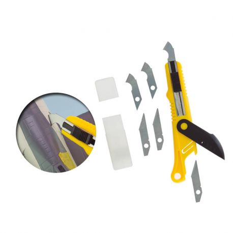 Vallejo Plastic Cutter Scriber Tool & 5 Spare Blades T06012