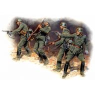 World War II era Series, German Infantry in action 1941 - 1942 1:35